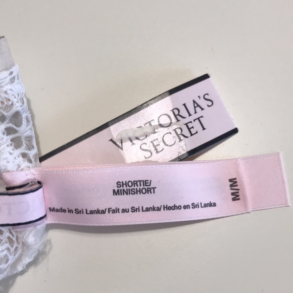 Victoria Secret Shortie/Minishort - Picture 5 of 6